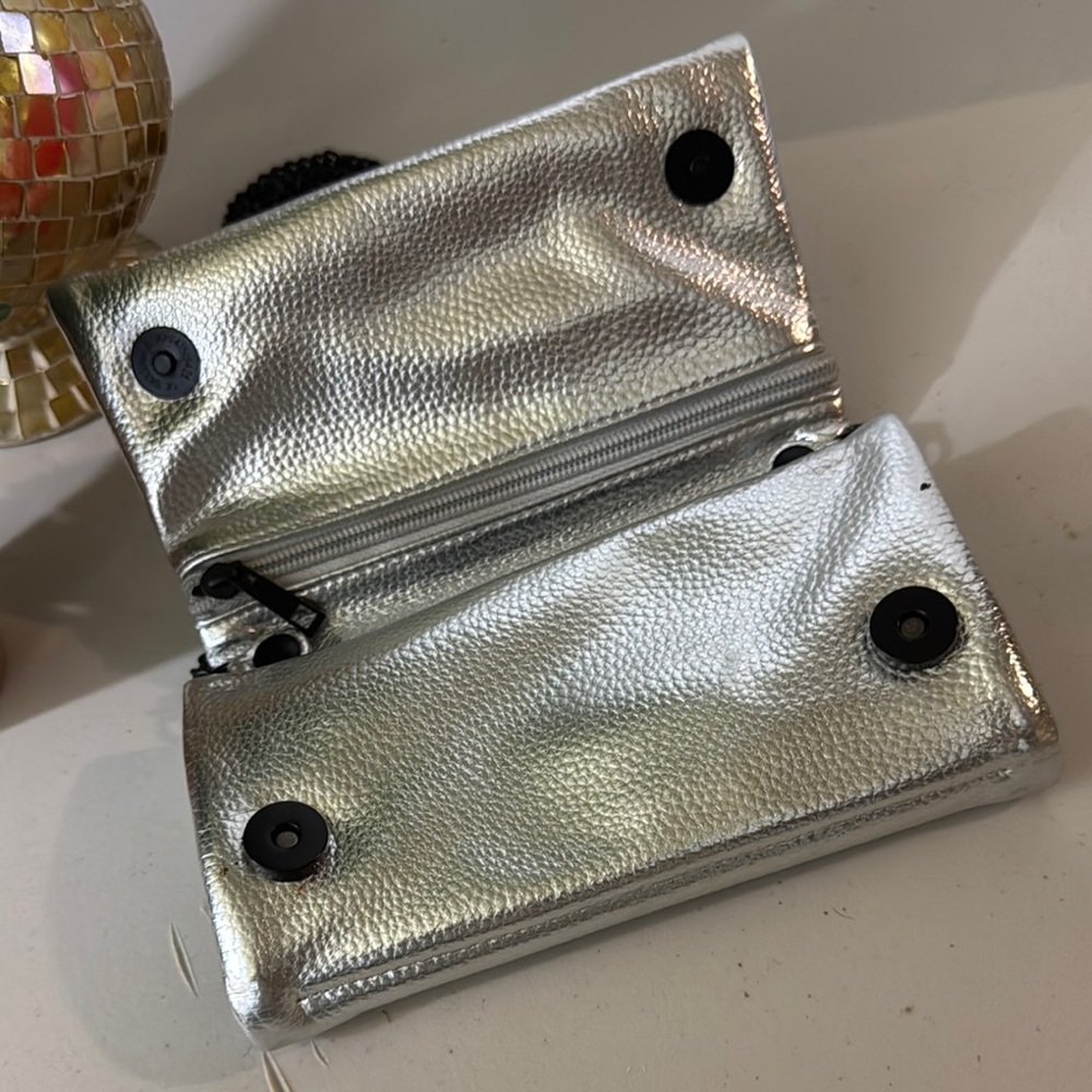 Women's Silver Metallic Crossbody Bag with Black Chain | Y2K Futuristic Purse | - Picture 5 of 9
